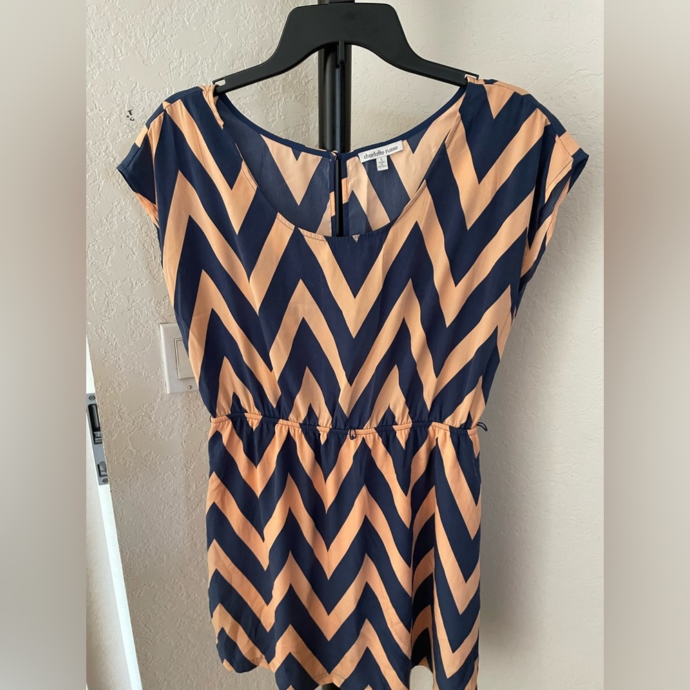 Beautiful knee-length "charlotte russe" spring/summer style dress.